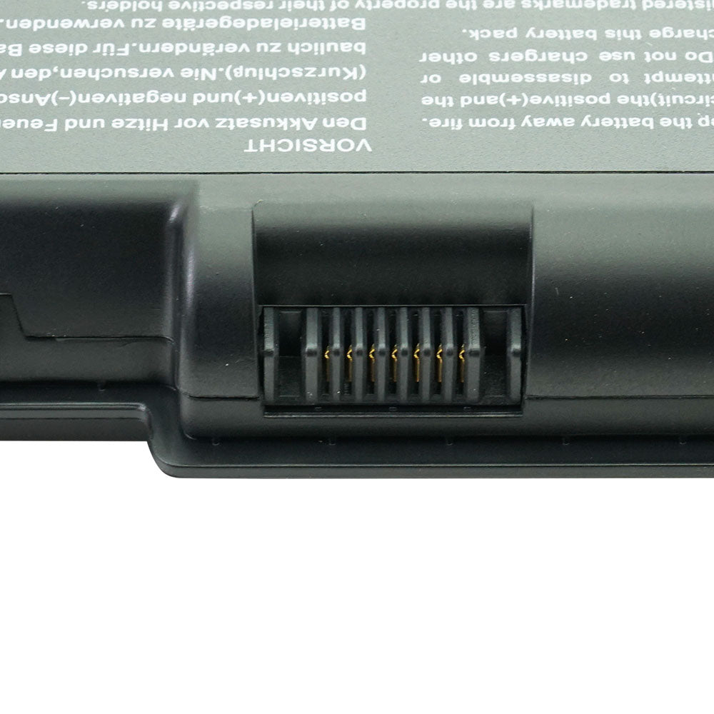 Close-up of AS07A71 6600mAh 73Wh compatible laptop battery connector for Acer Aspire 5740 5542G 4730Z 4310 5738