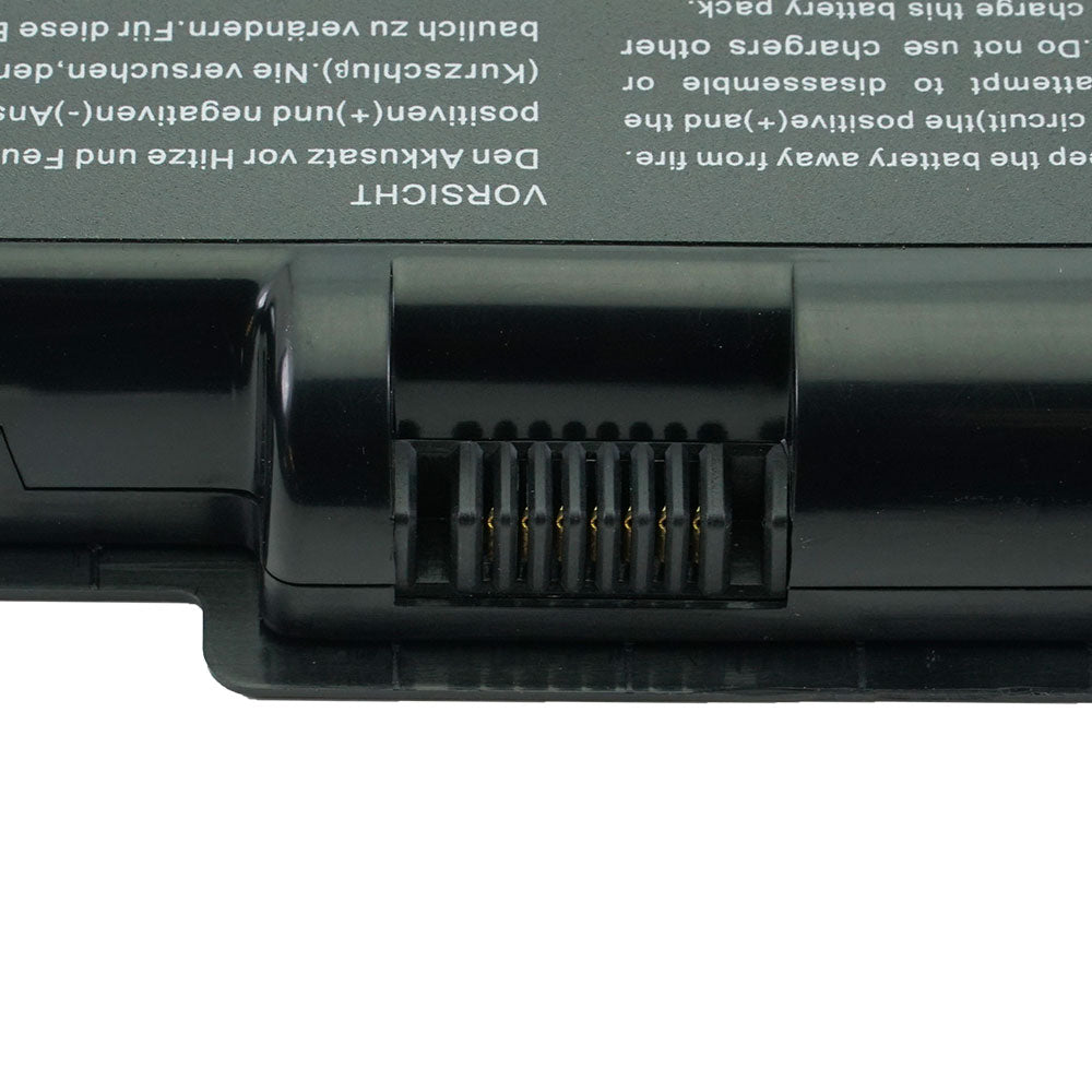 Close-up of AS07A51 compatible laptop battery connector for Acer Aspire 5740 5542G 4730Z 4310 5738